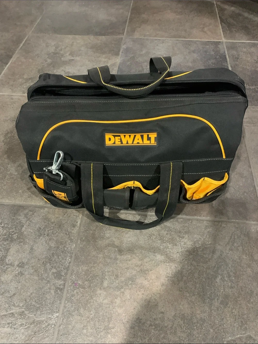 Dewalt Contractor Tool Bag